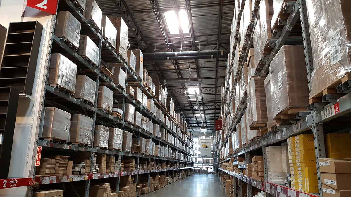 What it's like to work in a warehouse